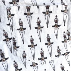 H&M shorts cutoff denim high waisted jean shorts with dagger knife print size 12